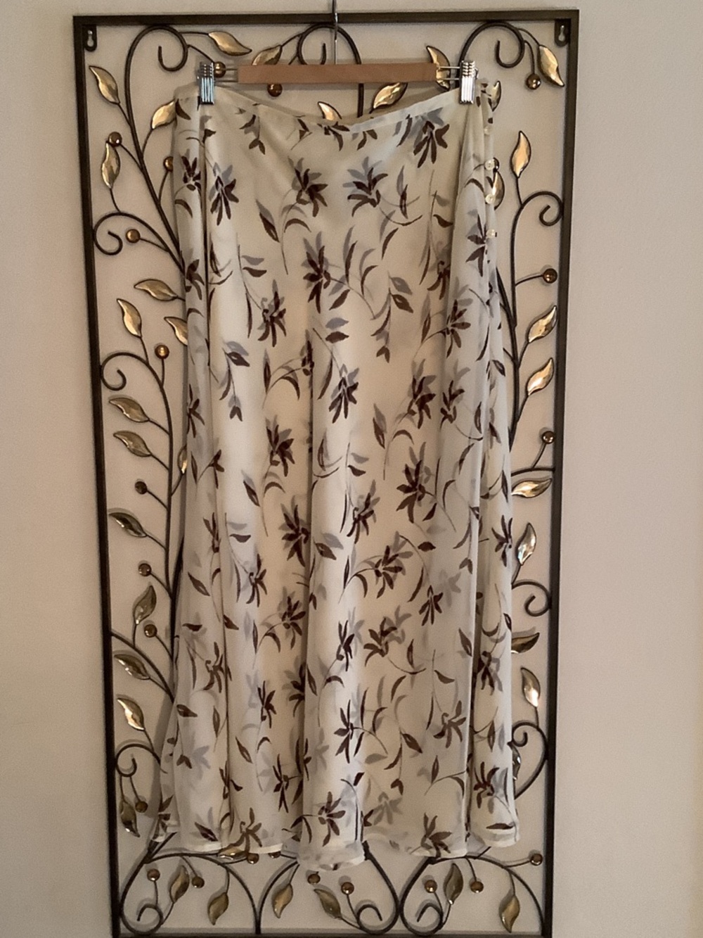 Ann Taylor Cream Skirt with Brown Floral Print